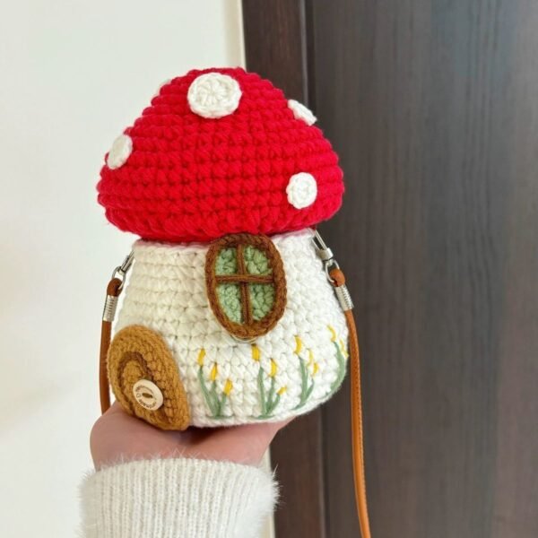andmade Crochet Mushroom Crossbody Bag Cute Mini Shoulder Bag for Women